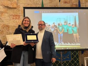 4_BIRRAUT_PREMIO SPECIALE PER IL TEMA ACCESSIBILITà_Federica Pezzuto premiata da Paolo Scarcella